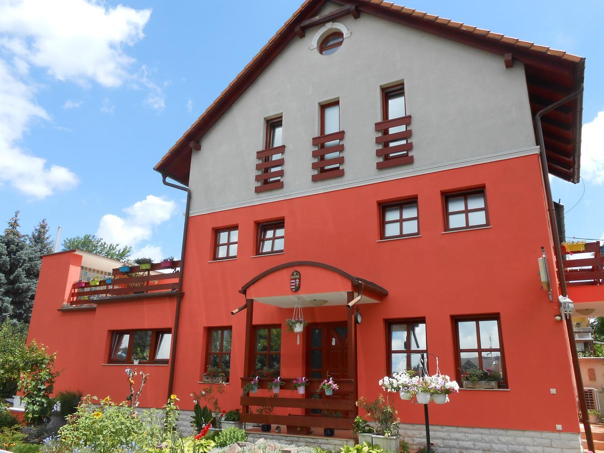 Aranyeso Vendeghaz Csorbai Pensjonat Budapeszt